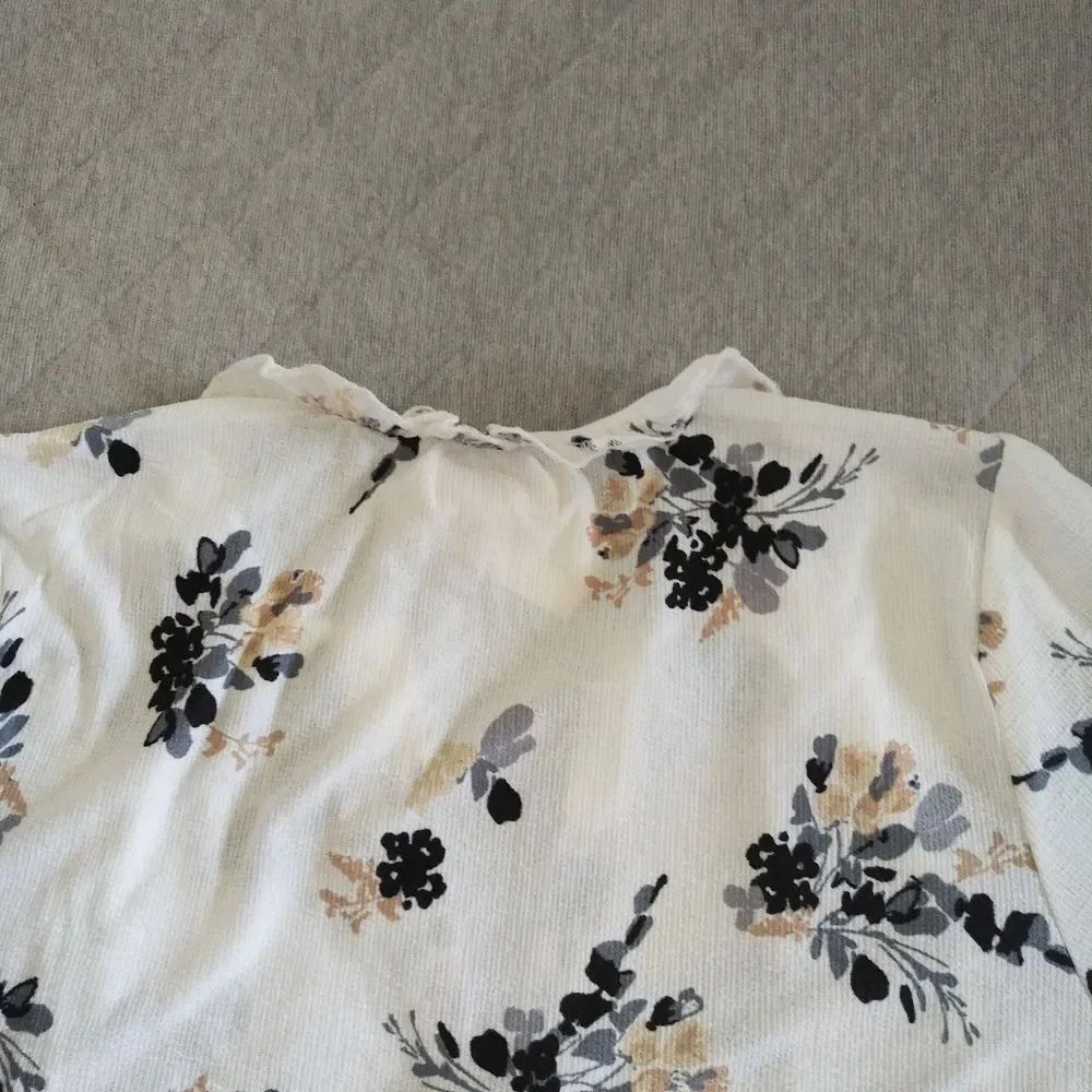 Melloday Bohemian☮️ Style Floral💐 Blouse - NWT - Picture 4 of 12